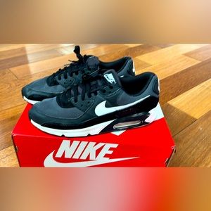 Air Max 90 men’s size 11.5